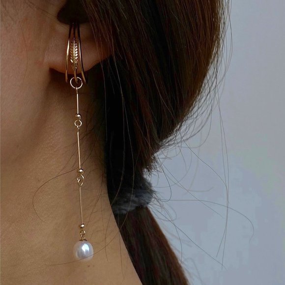 Clip On/Hook On Earrings - Long Pearl - Picture 1 of 6